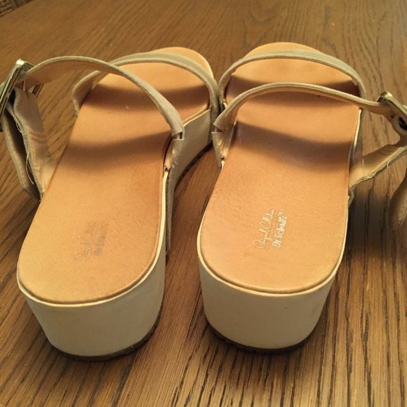 Dr. Scholls Sandals - Picture 2 of 3